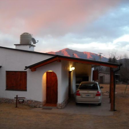 Cabañas Ernes Huasi Tafí del Valle Exterior foto