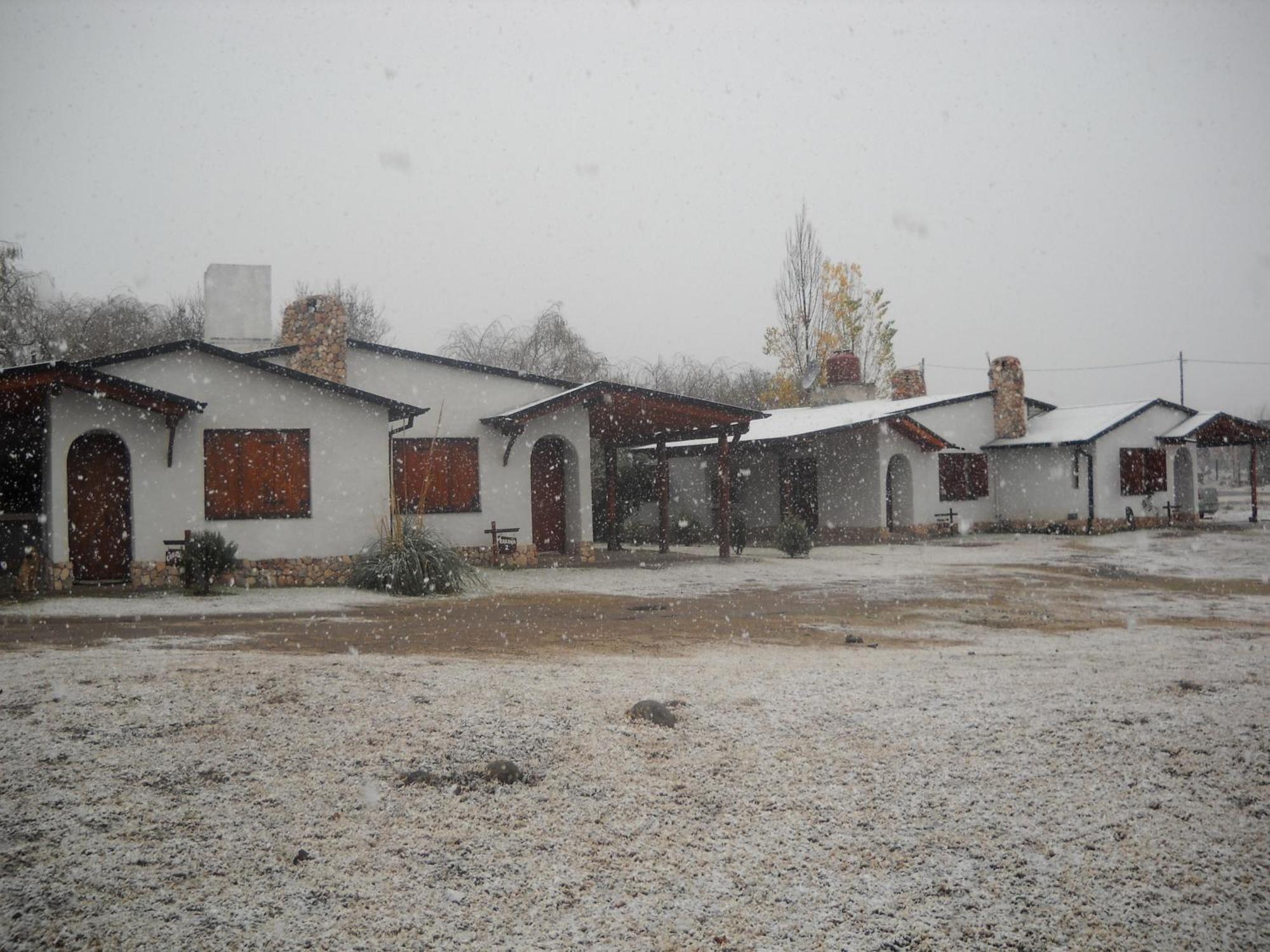 Cabañas Ernes Huasi Tafí del Valle Exterior foto