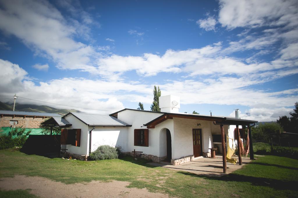 Cabañas Ernes Huasi Tafí del Valle Exterior foto